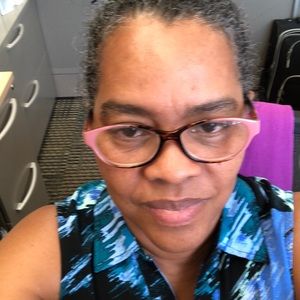 Meet your Posher, Yvette